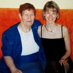 Ulrike und ihre Mutter, Jugendweiheteilnehmerin 2003 – Foto: privat